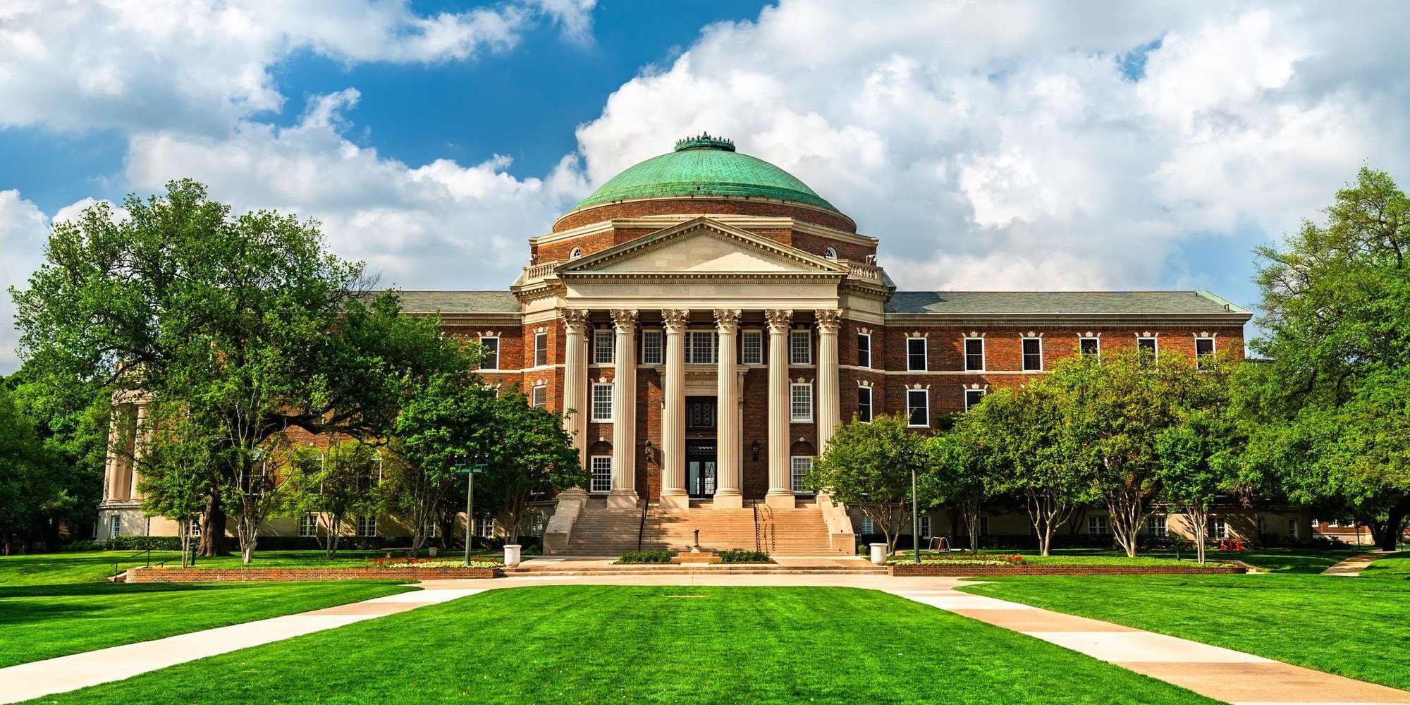 iStock-2150759886-modified-b6725c6e-aaa2-4c18-8fe1-65642e641547